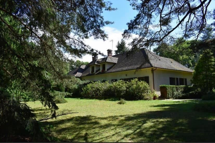 Les Genebruyeres - L'Histoire D'Un Reve Bed and Breakfast Aubigny-sur-Nère Buitenkant foto