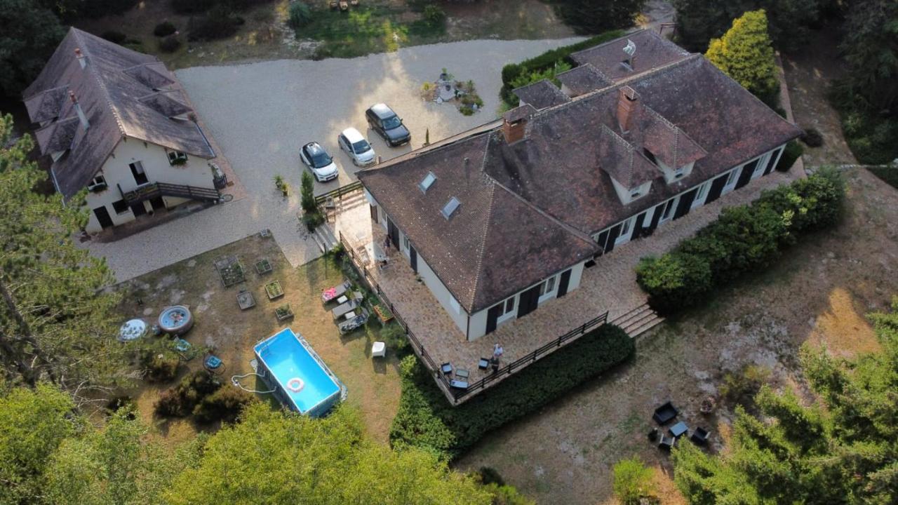 Les Genebruyeres - L'Histoire D'Un Reve Bed and Breakfast Aubigny-sur-Nère Buitenkant foto